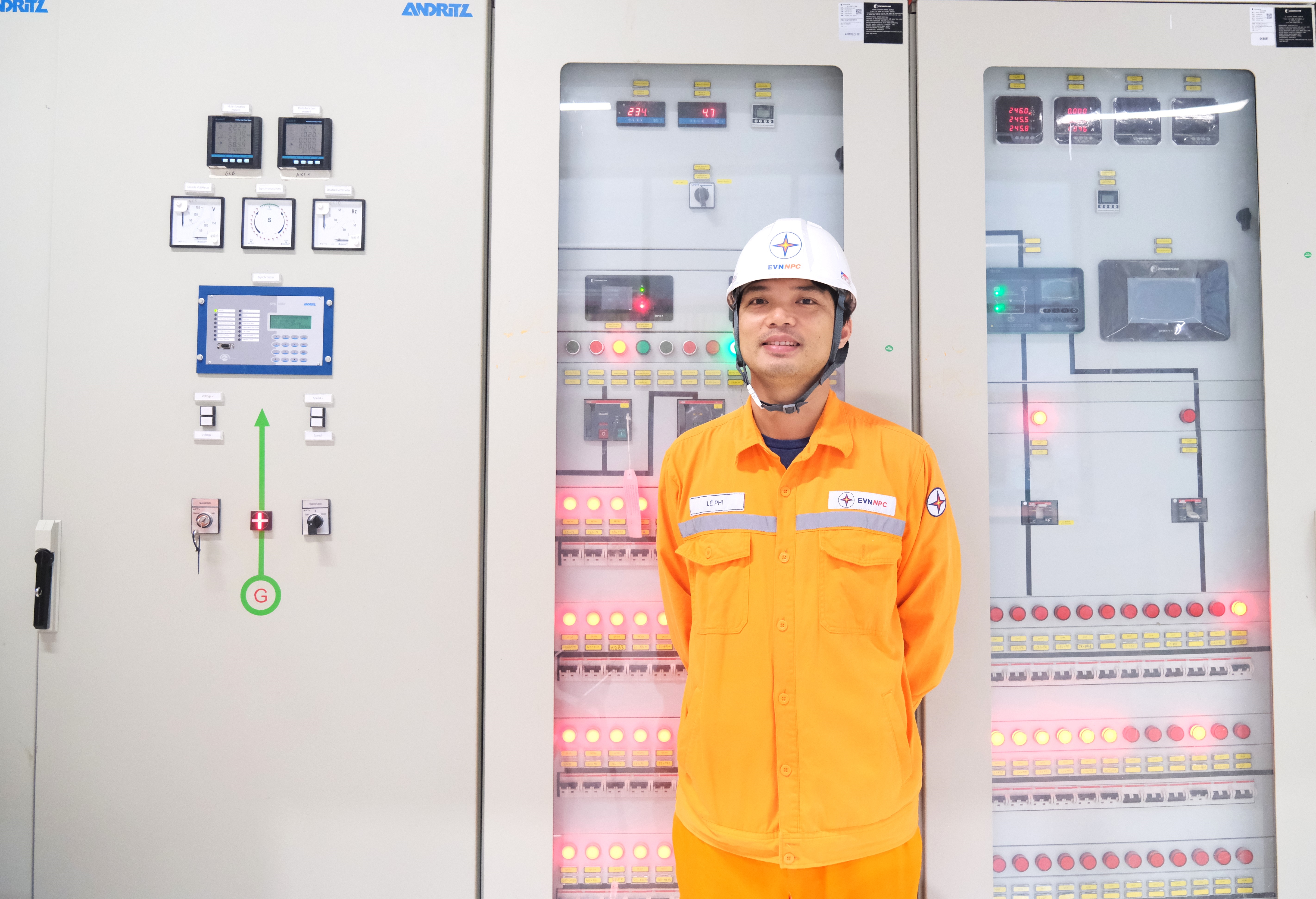 Nụ cười sau chuỗi ngày mất ăn mất ngủ vì tiến độ 