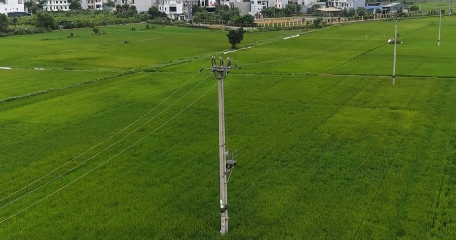 Ứng dụng công nghệ Flycam tại Đội Quản lý điện lực khu vực Gia Viễn (CTĐL Ninh Bình): Từ sáng kiến cơ sở đến ứng dụng hiệu quả trong quản lý vận hành lưới điện