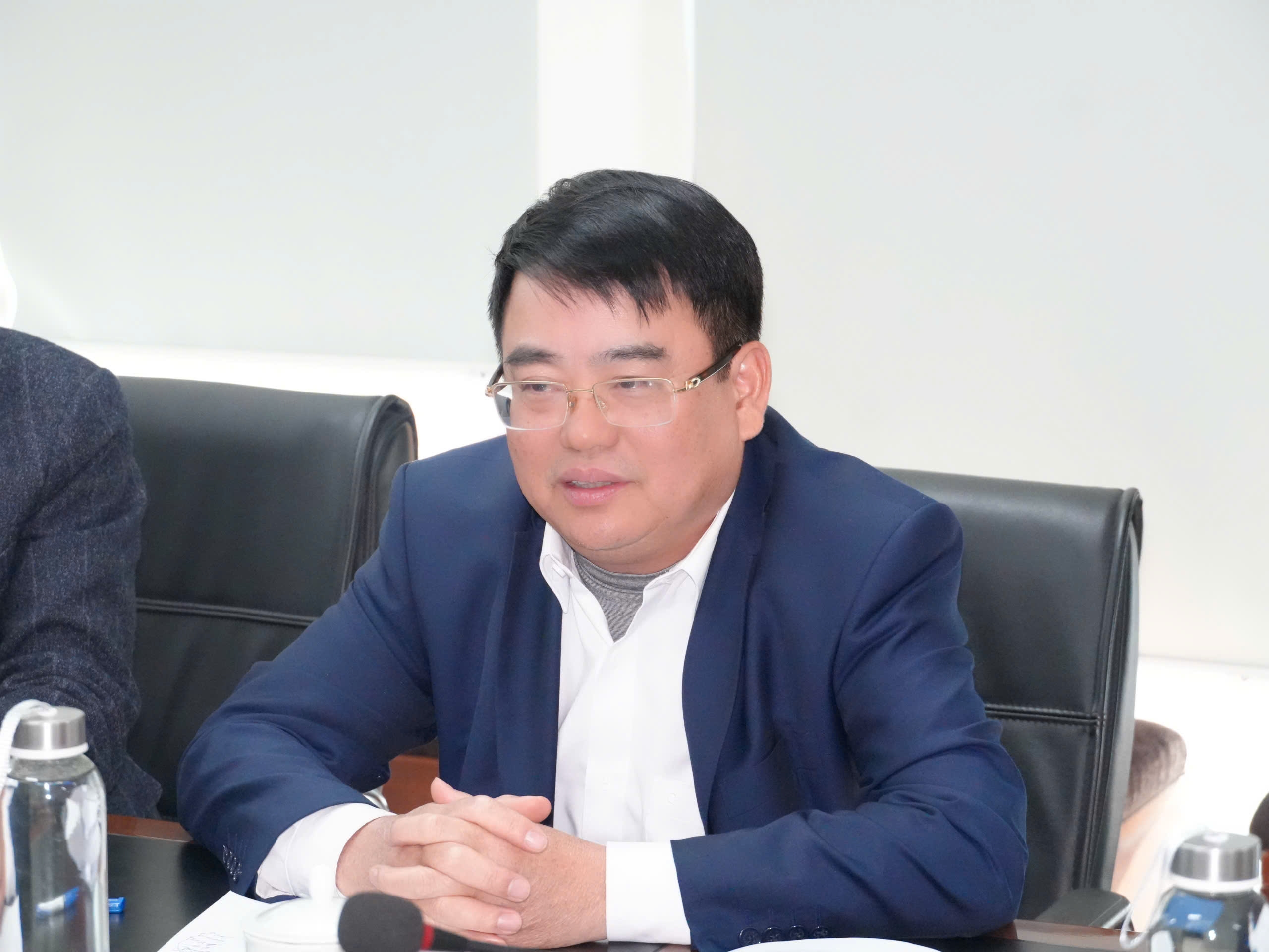 82857675489736601719