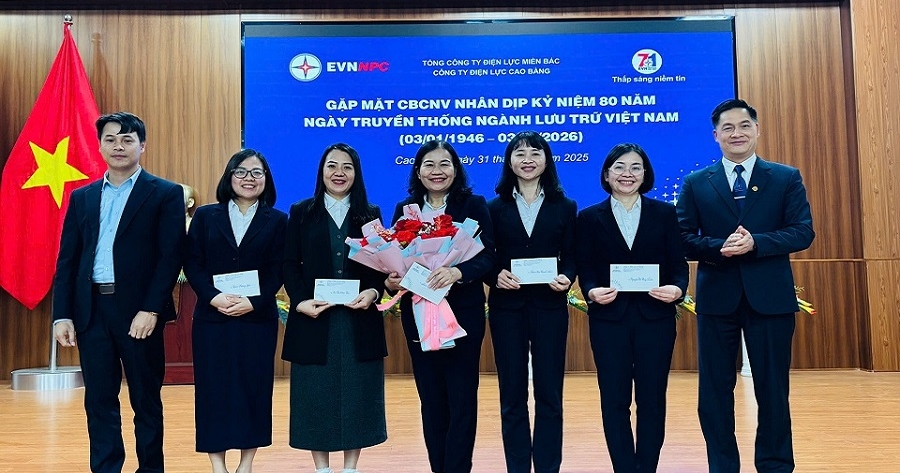 Công ty Điện lực Cao Bằng tổ chức kỷ niệm 80 năm Ngày truyền thống ngành Lưu trữ Việt Nam