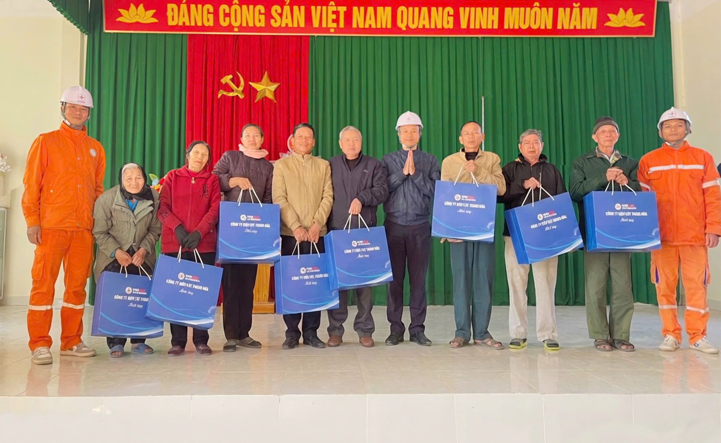 z7425067973725_af933504aa67dbdb192ee7dd3c001eb5