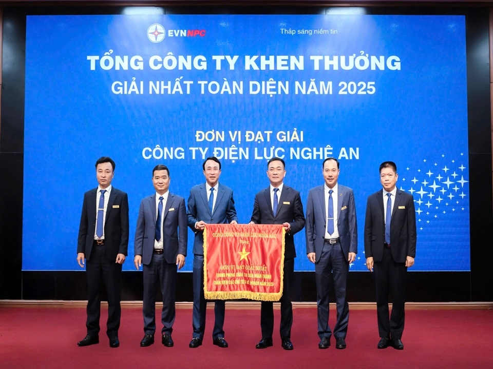 z7436873580277_c7d924b75dbd85085f85e5ef463c3058