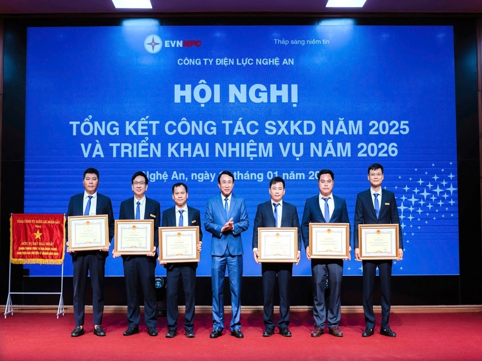 z7436873739983_9b6e98be300faabba02a120970119412