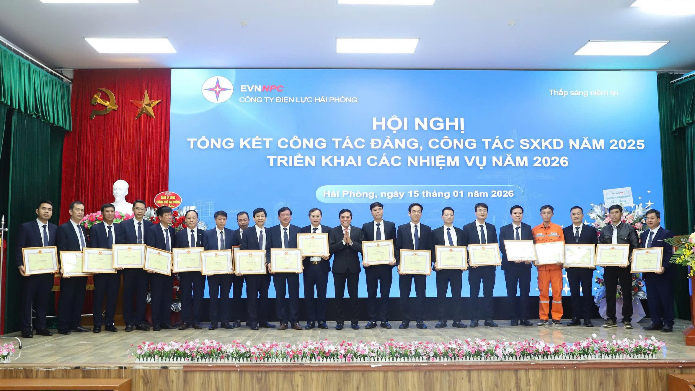 z7439573116790_cf9ff358a14286b541c08f2e6ed88e73