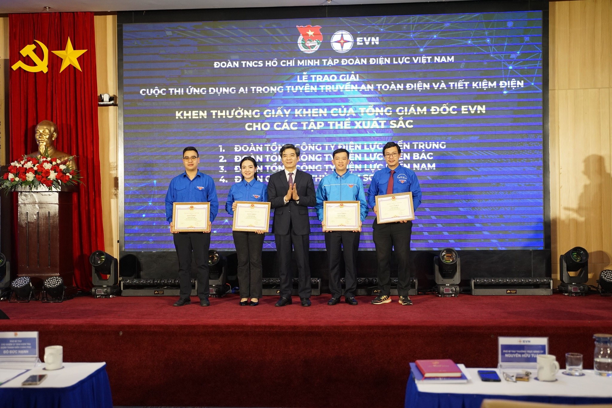 616714301_2947201738783813_8694031125801885206_n