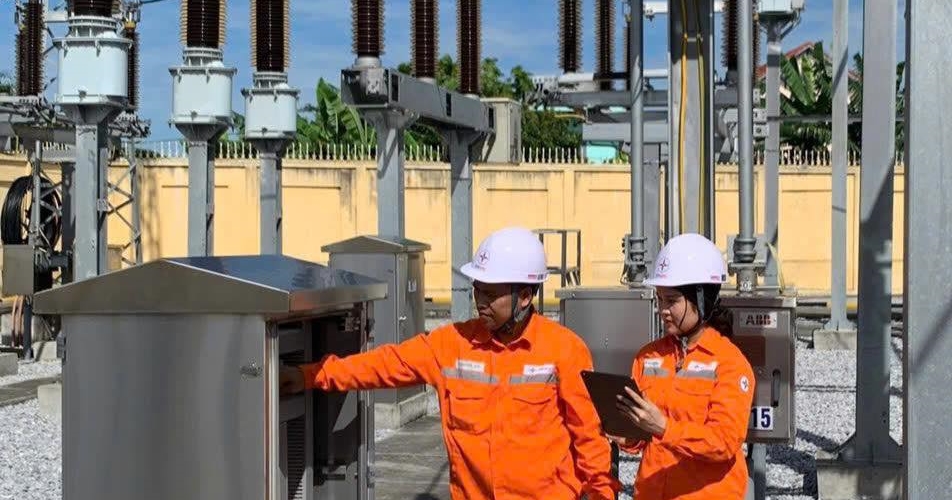 Đội ngũ Người lao động Công ty Điện lực Hưng Yên phát huy vai trò người lao động hướng về Đại hội XIV