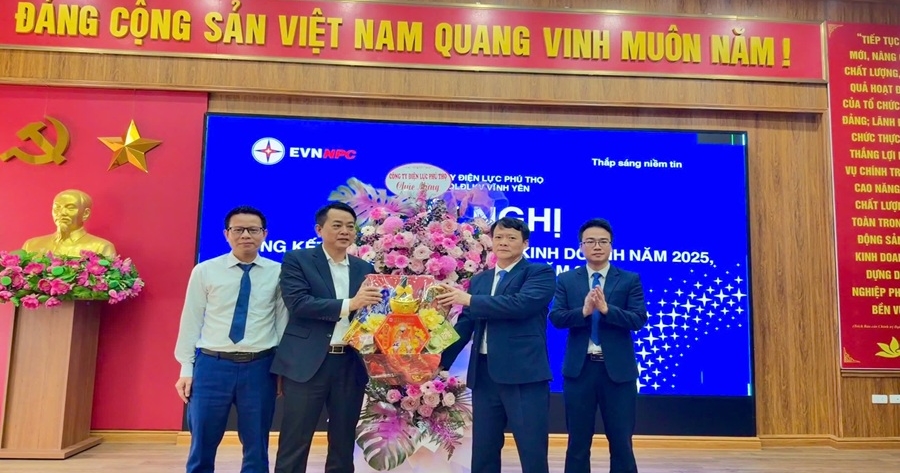 Bước tiến vượt bậc của Đội quản lý Điện lực khu vực Vĩnh Yên trong năm 2025, sẵn sàng tăng tốc chinh phục kế hoạch năm 2026