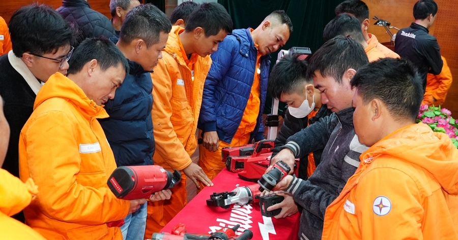 Công ty Điện lực Thanh Hóa bồi huấn kiến thức vận hành và bảo dưỡng công cụ dụng cụ năm 2026