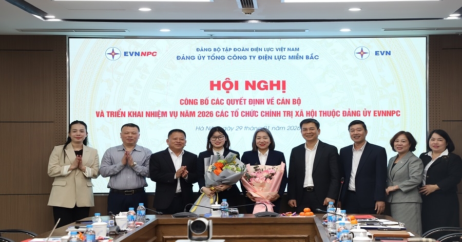 Đảng ủy Tổng công ty Điện lực miền Bắc công bố các quyết định về công tác cán bộ