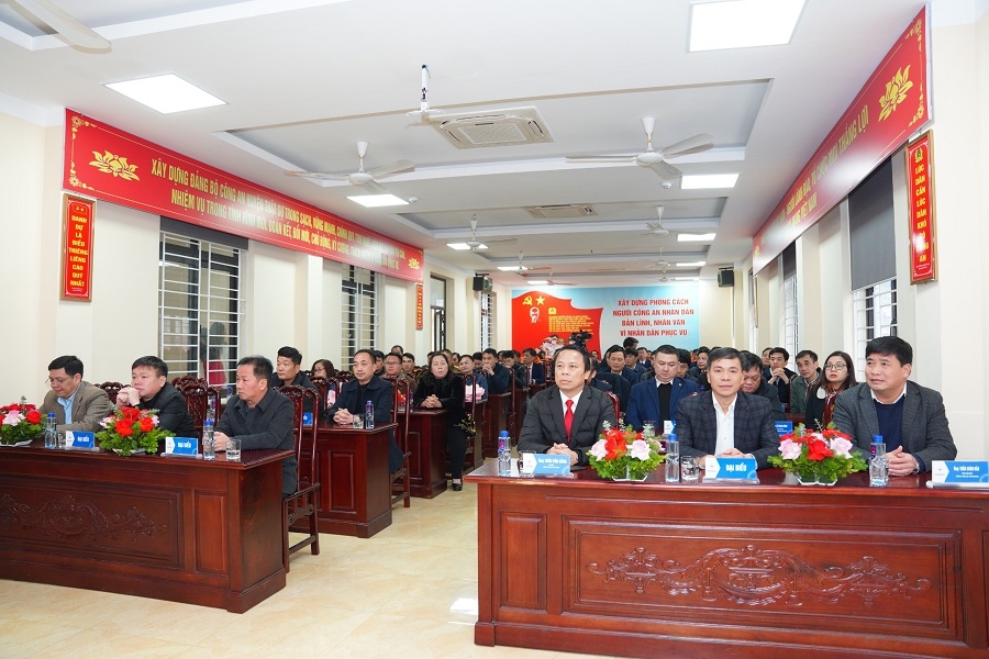 cong bo QD Dong Van - Meo Vac 1