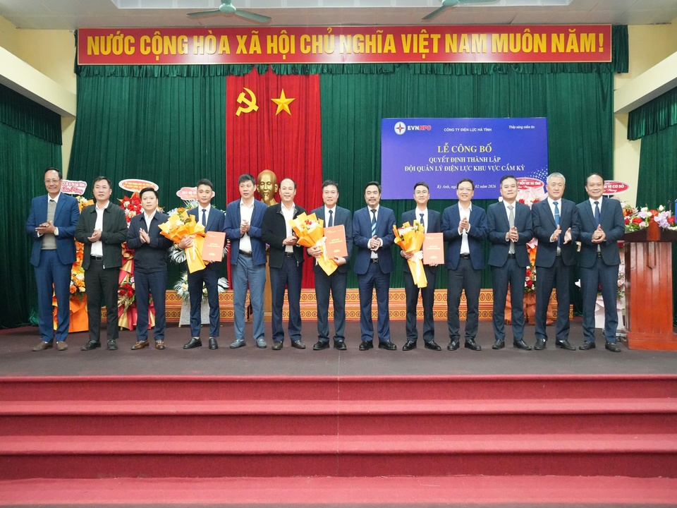 z7494800927823_f064bd114178d40779a4db27983b9f35