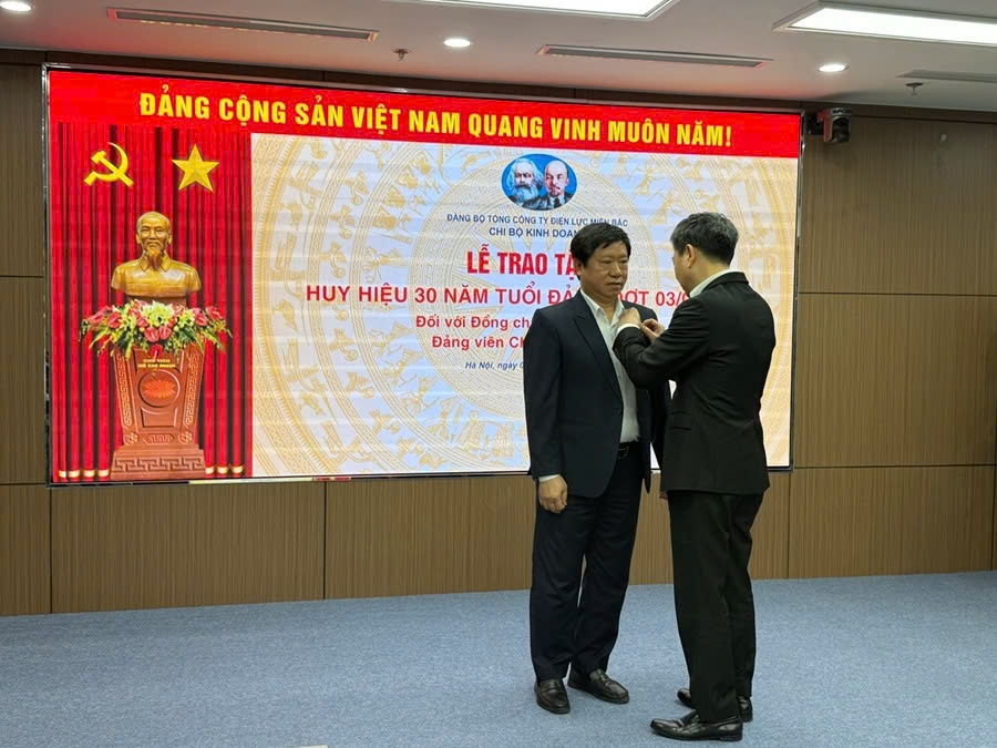 z7496770844370_46c2b4922a7f97d1d210ab39df24e917