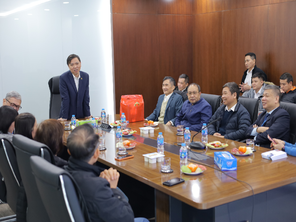 Gặp mặt hưu trí 1