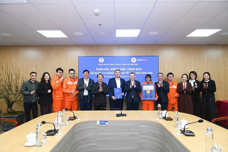 Cong doan TCT tang quan Tet 1