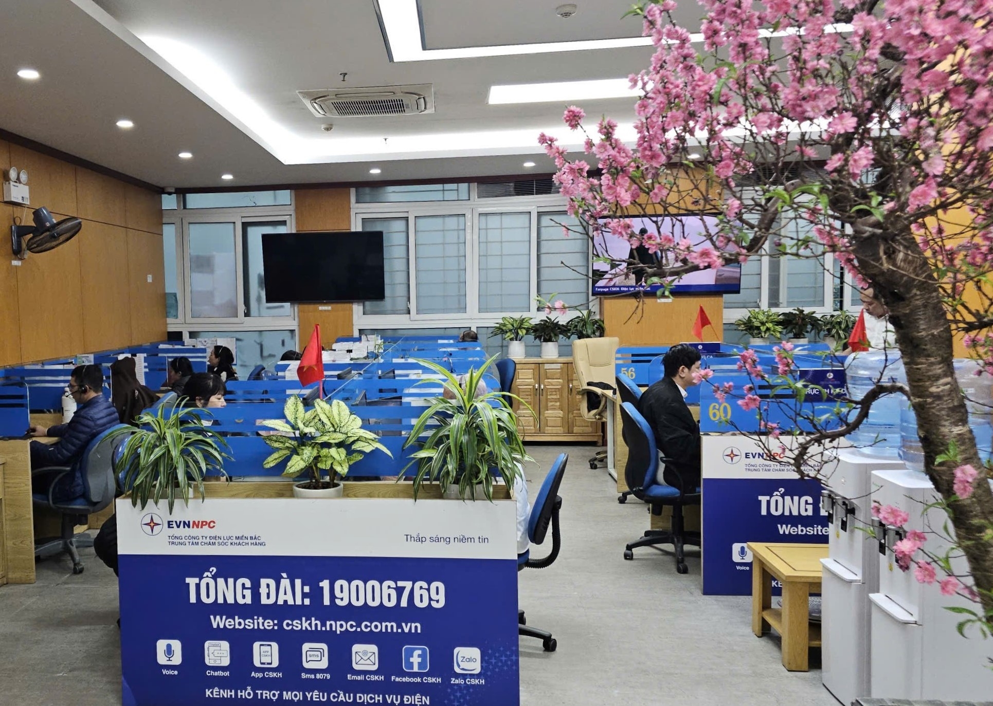 z7527913758955_7c48a843351bee8bcdfeaad949b74373