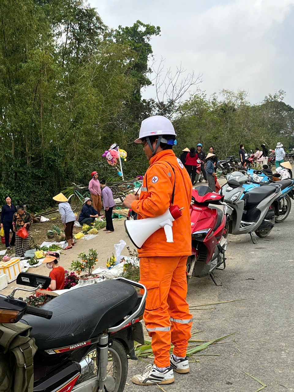 33221469356891748079