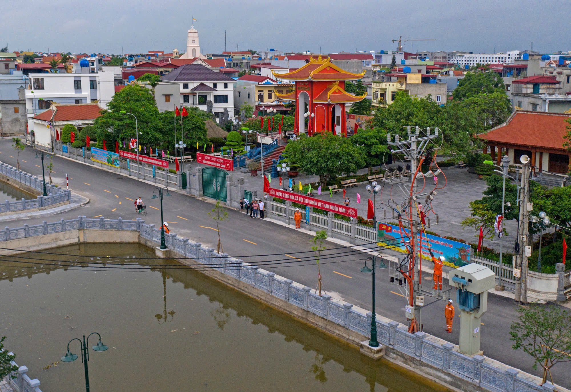 z7537029177277_eb7588232da6c18934700ccc586acfbe