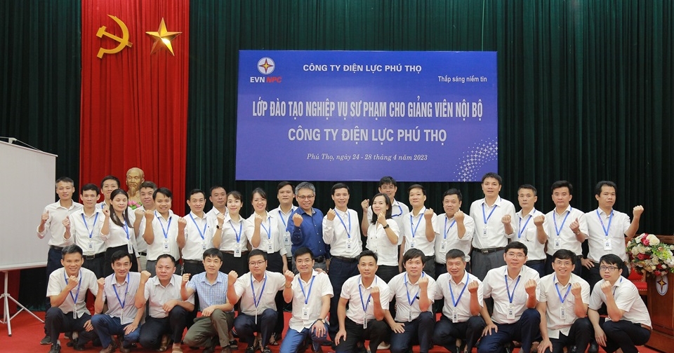 Văn hoá học tập tại Công ty Điện lực Phú Thọ - Dòng chảy nối dài từ truyền thống đến tương lai