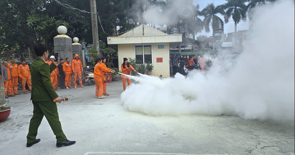 EVNNPC đẩy mạnh công tác phòng cháy, chữa cháy và cứu nạn, cứu hộ năm 2026