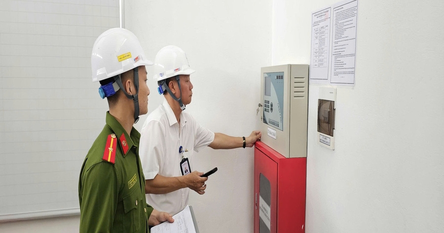 Công an tỉnh Ninh Bình và Công ty Điện lực Ninh Bình tập trung triển khai Quy chế phối hợp, đảm bảo an ninh ngành Điện