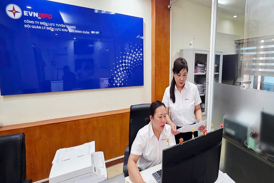 Doi Minh Xuan giu lua 2