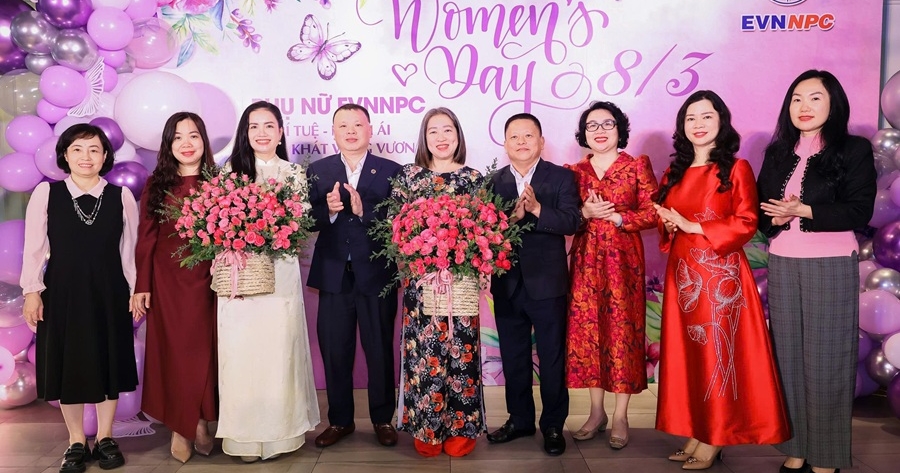 Công đoàn Cơ quan EVNNPC tổ chức chương trình chào mừng Ngày Quốc tế Phụ nữ 8/3: “Trí tuệ – Nhân ái – Khát vọng vươn xa”