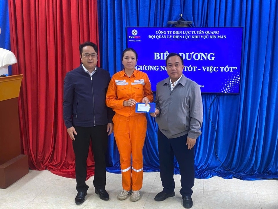 z7608143279900_0f8e1f2aece4eba4d16248f41a873527