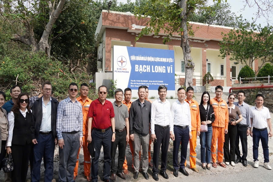 z7649336110025_6100e333c8284903793ccd91df65e935