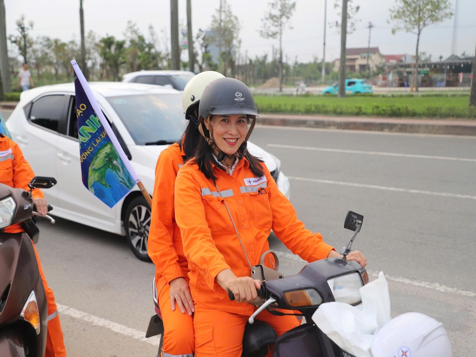 z7659283792628_6696c0aa542b643e3c3a3b1c803920d4