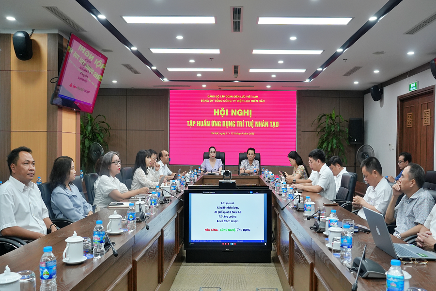 Họp về ứng dụng công nghệ AI