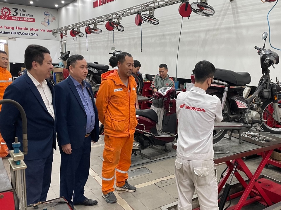 z7584668984590_59fc21658a222a1f124f4bb1a344963b