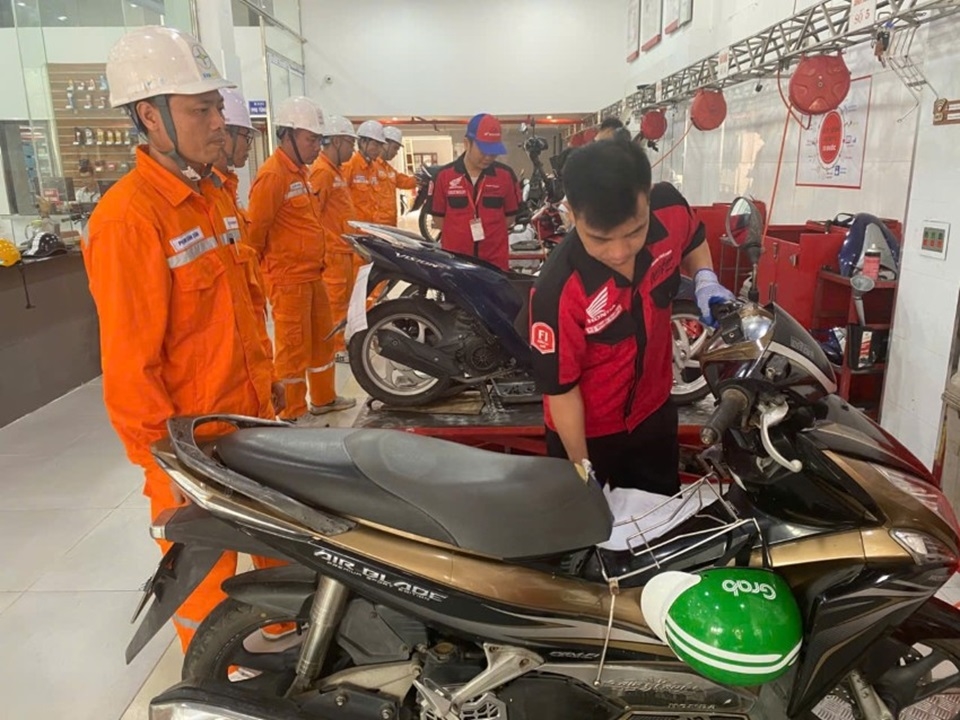 z7638572415827_f24e08cb203d1001ed49bd0c1b70a2c9