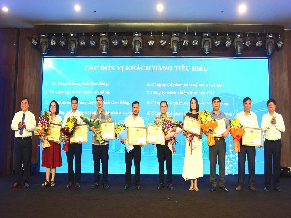 z7704264397888_7d87806303b427262405c786f0fc9a5d