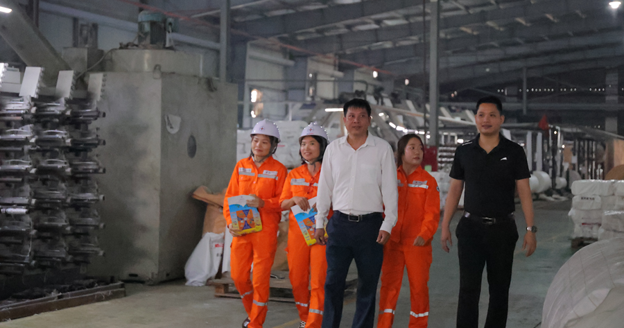 Doanh nghiệp Hà Tĩnh kích hoạt các giải pháp tiết kiệm điện mùa cao điểm nắng nóng