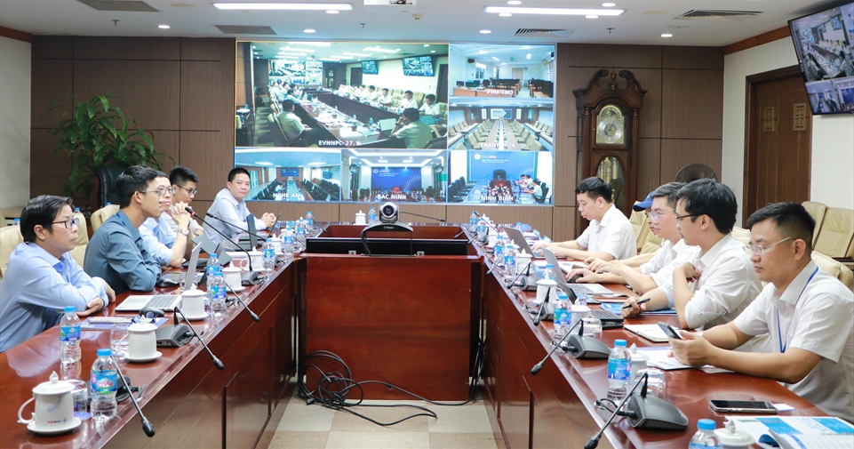 EVNNPC tổ chức hội thảo trao đổi kỹ thuật về OLTC với Huaming Singapore và HLG