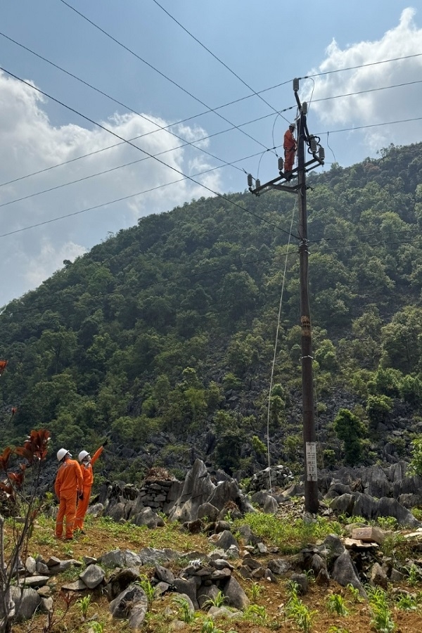 DL Meo Vac noi gia anh sang dia dau