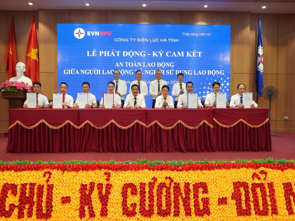 z7699179261457_006_b7ee8a06f888276654262c8c425ab2ec