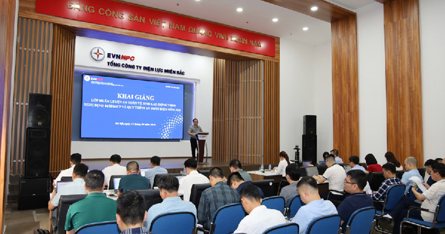 NPCIT: Tổ chức huấn luyện định kỳ an toàn điện, an toàn vệ sinh lao động năm 2026, đảm bảo môi trường làm việc an toàn.