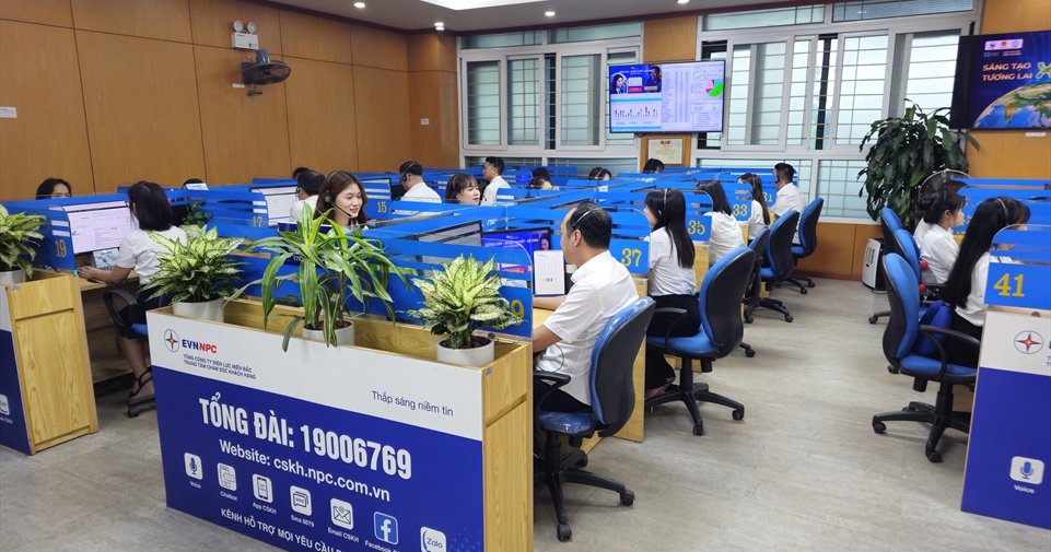 Trung tâm Chăm sóc khách hàng đảm bảo sẵn sàng tiếp nhận, giải đáp mọi yêu cầu của khách hàng trong dịp nghỉ Lễ Giỗ Tổ Hùng Vương 10/3 và 30/4 - 1/5