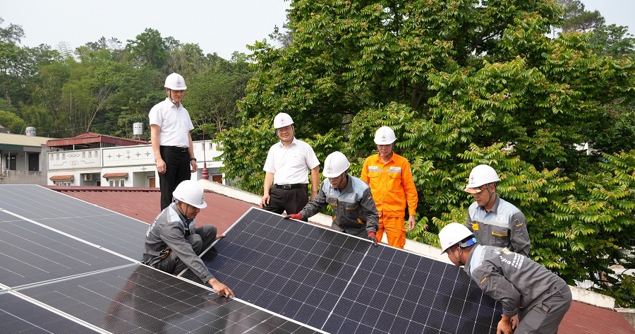 Công ty Điện lực Cao Bằng tiên phong phát triển điện mặt trời tại địa phương