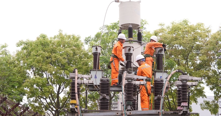 Công ty Điện lực Thái Nguyên đảm bảo cấp điện an toàn, ổn định phục vụ các sự kiện dịp lễ 30/4 - 01/5
