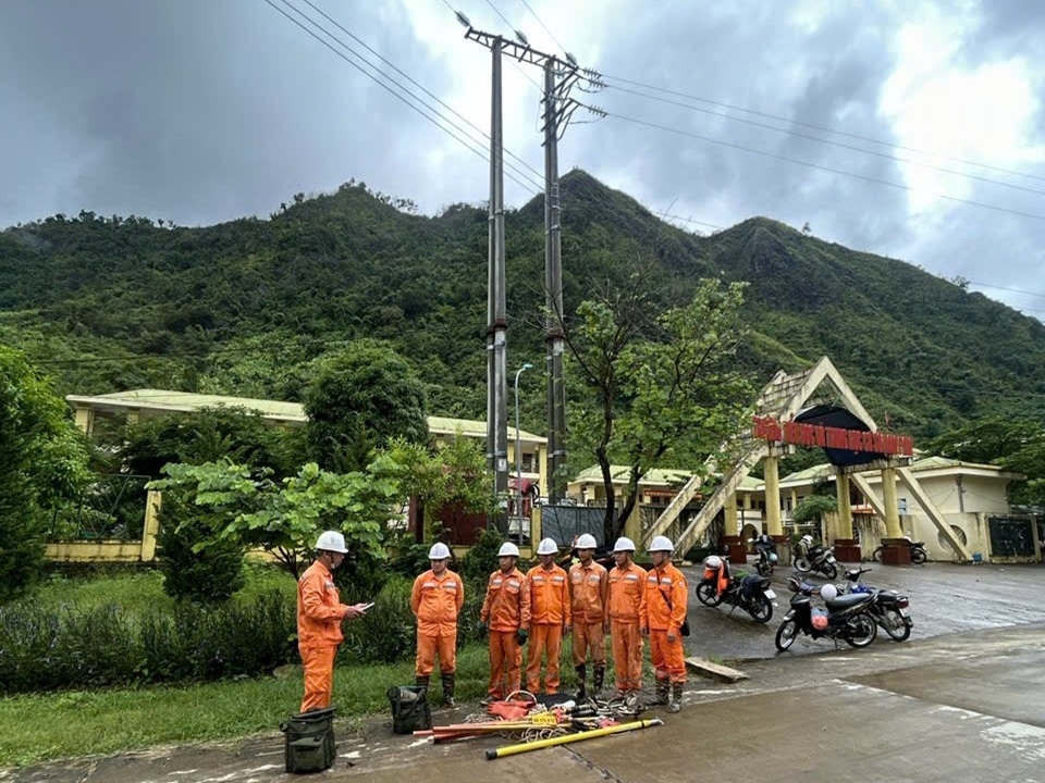 bản Hốc xã Mường La (4)