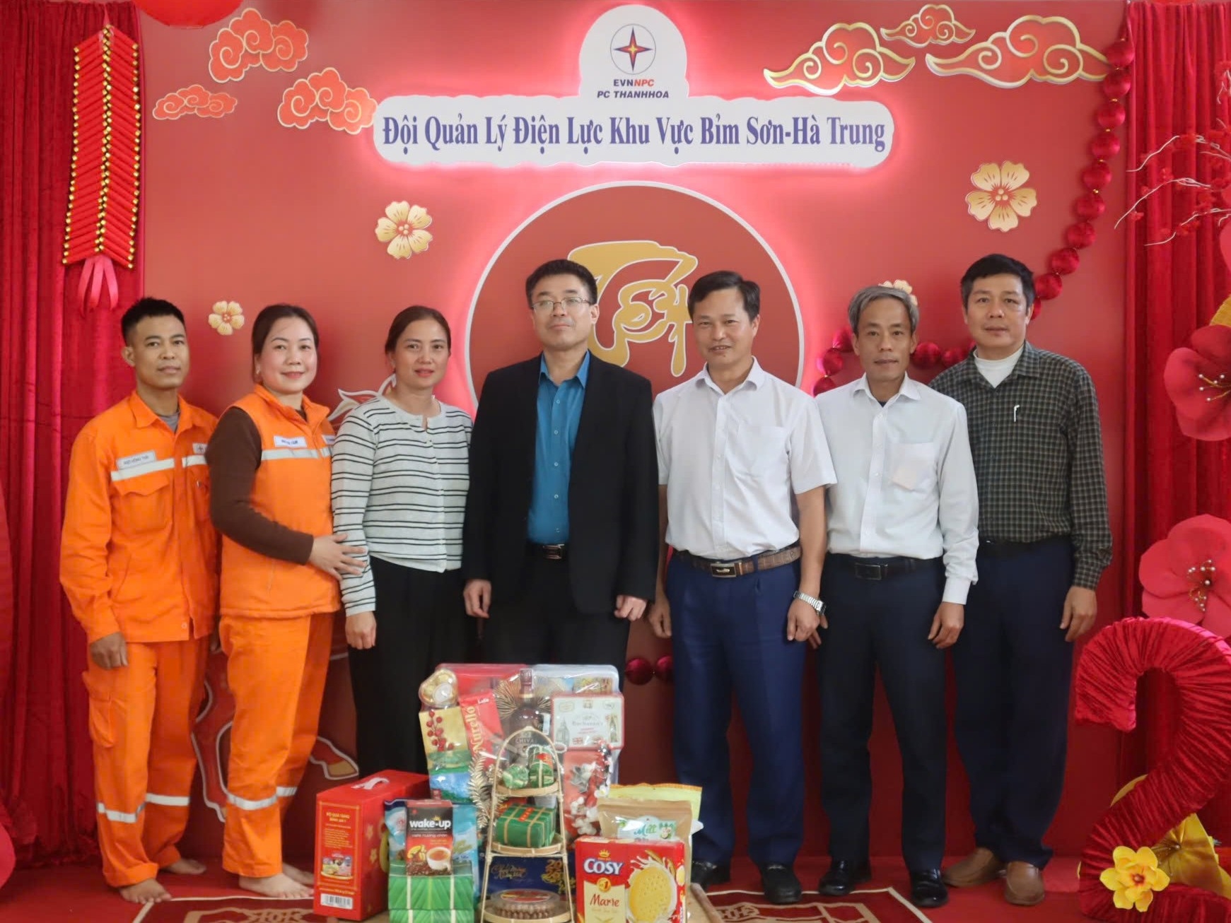 Công đoàn thăm hỏi CBCNV ốm đau bệnh tật _2025 (21)