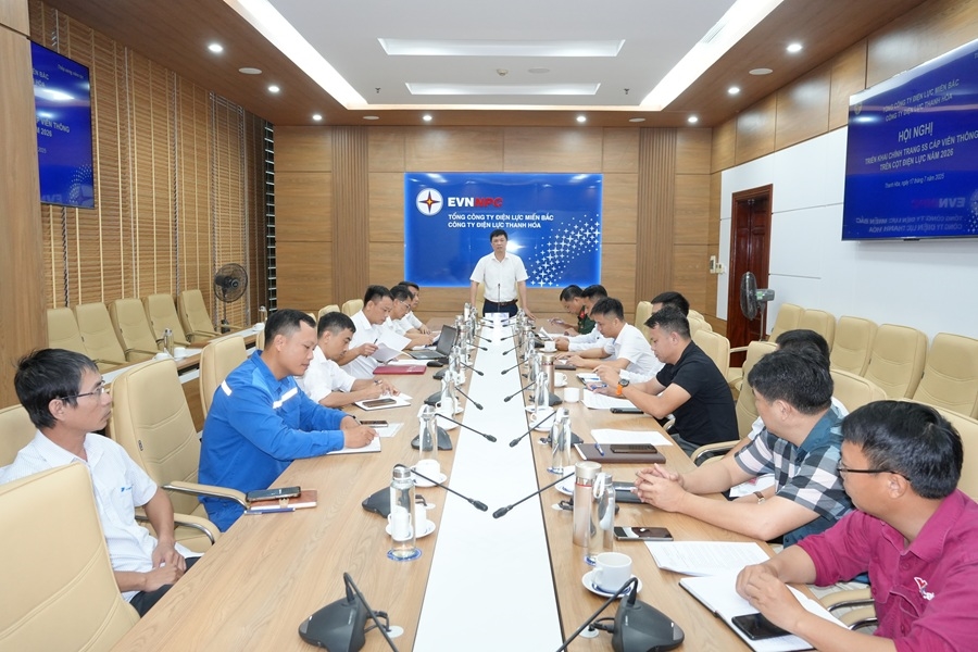 Đồng bộ giải pháp chỉnh trang 5S cáp viễn thông trên cột điện lực năm 2026