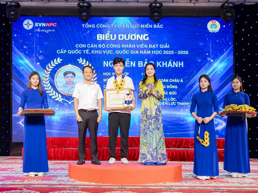 Những mùa quả ngọt từ truyền thống hiếu học của gia đình ngành Điện xứ Thanh