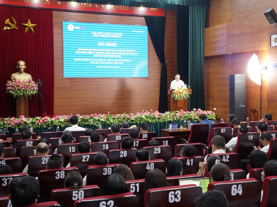 Nâng cao năng lực thực thi văn hóa doanh nghiệp và kỹ năng truyền thông cho đội ngũ CBCNV