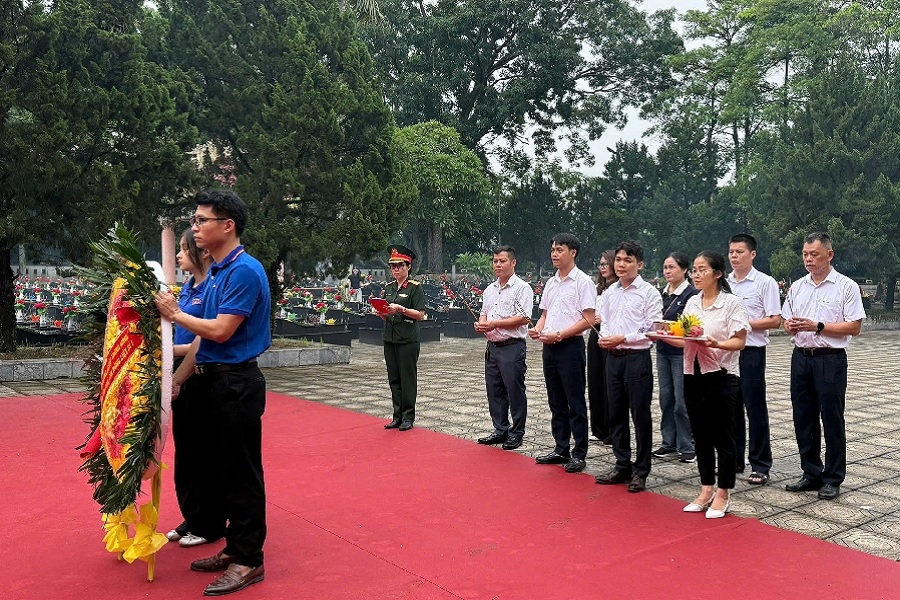Hoạt động tri ân thiết thực của Công ty Điện lực Cao Bằng nhân Ngày Thương binh - Liệt sĩ 27/7