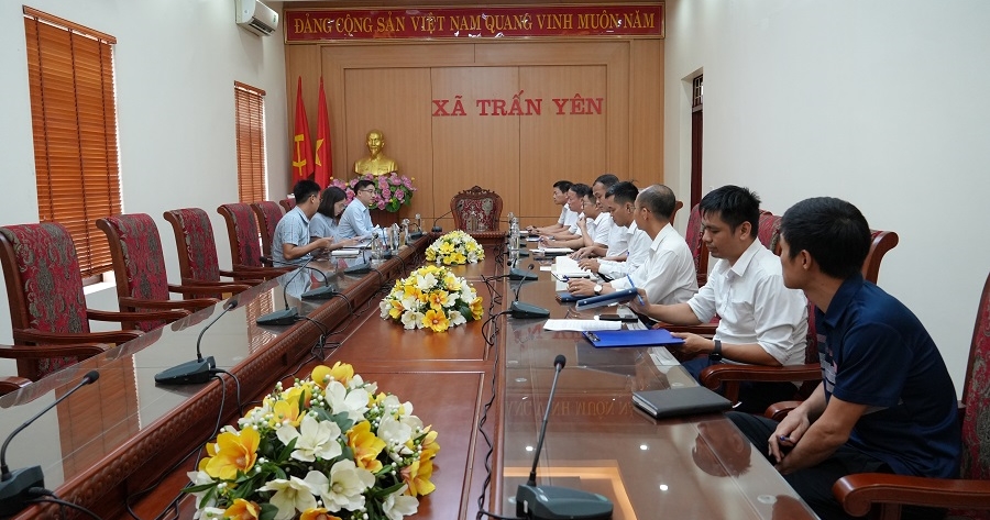 Công ty Điện lực Lào Cai họp bàn với xã Trấn Yên về việc tháo gỡ vướng mắc, đẩy nhanh tiến độ dự án lưới điện