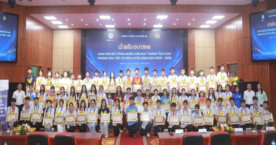 Gieo những hạt mầm tri thức từ mái nhà chung Công ty Điện lực Nghệ An