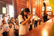 Công ty Điện lực Lào Cai dâng hương, báo công tại Nhà bia tưởng niệm Bác Hồ